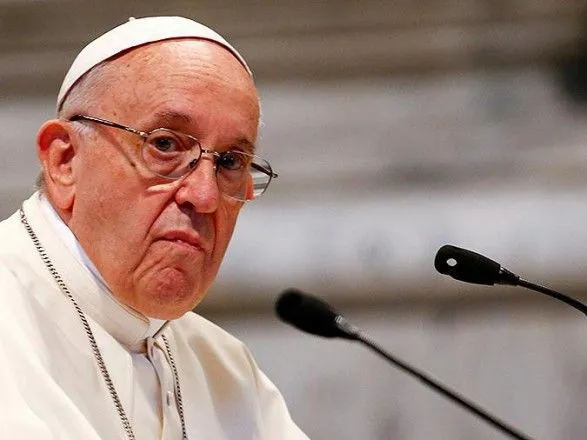 Папа Франциск: церква повинна визнати історію жорстокого поводження з жінками