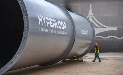 Омелян нашел источники финансирования для Hyperloop