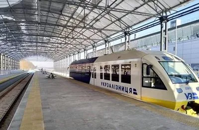 Пасажири знову поскаржилися на поломку Бориспільського експресу