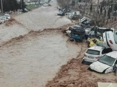 От наводнений в Иране пострадало 400 тысяч человек