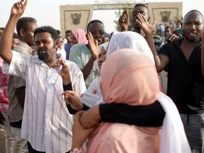 Переворот в Судане: министр обороны принес присягу в качестве главы Военного совета страны