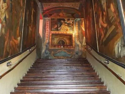 В Риме отреставрировали Святую лестницу