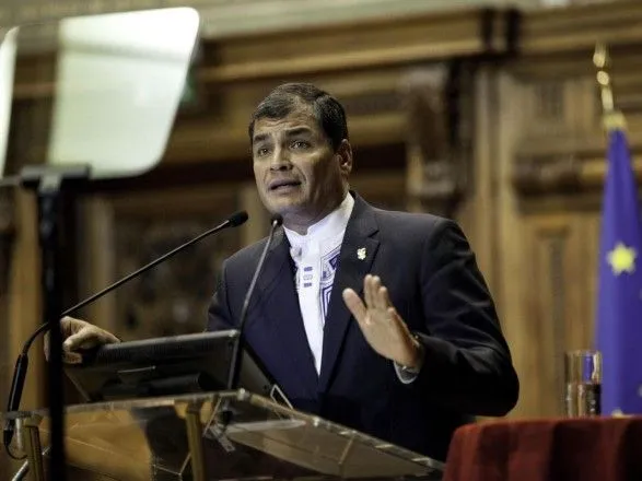 eks-prezidentu-ekvadoru-yakiy-nadav-pritulok-assanzhu-zablokuvali-storinku-facebook
