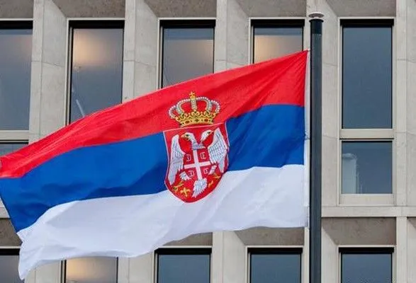 В Сербии тысячи людей митингуют за отставку президента