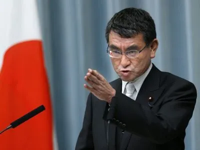 Глава МИД Японии: Китаю следует контролировать соблюдение санкций против КНДР