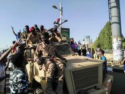 Переворот у Судані: Військова рада відправила міністра оборони у відставку та здійснила перестановки