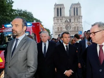 Макрон прибув до собору Паризької Богоматері