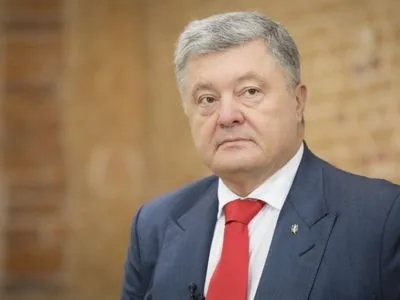 Президент анонсировал подписание договора с РФ о введении миротворцев на Донбасс