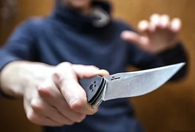 Житель Кіровоградщини завдав ножових поранень двом людям