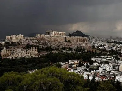 Блискавка вдарила в афінський Акрополь, є постраждалі