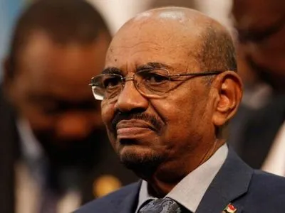 Відстороненого президента Судану перевели до в'язниці суворого режиму