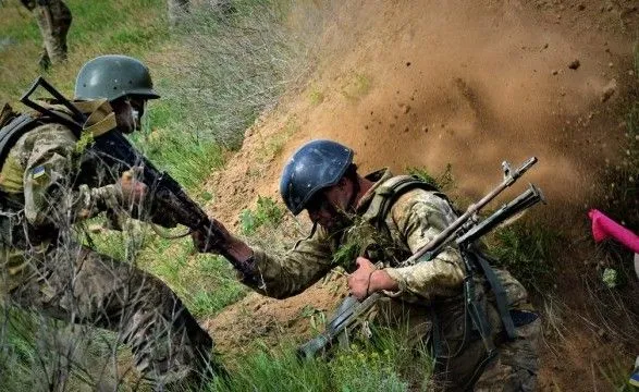 Россия может превратить войну на Донбассе в полномасштабную течение часа - Муженко