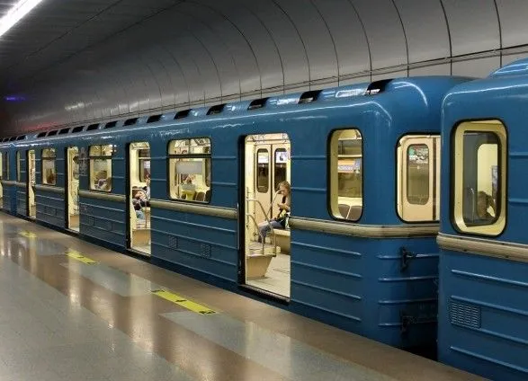 Станції столичного метро "Олімпійська", "Палац спорту" та "Льва Толстого" відкрили на вхід
