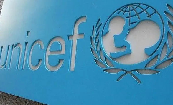 На оккупированный Донбасс заехали 6 грузовиков с гуманитаркой от UNICEF
