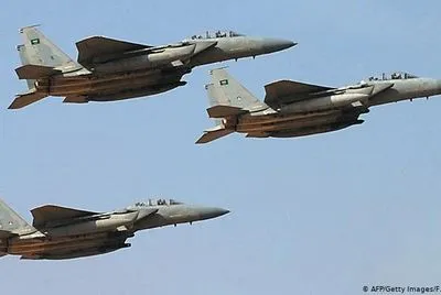 ВВС аравийской коалиции нанесли удар по позициям беспилотников в Сане