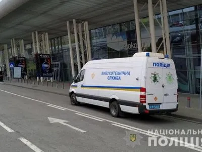 У Львові поліція перевірили вже п’ять повідомлень про замінування