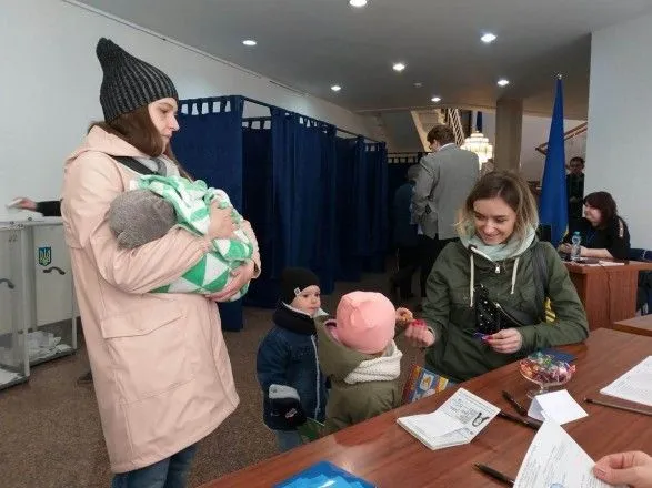 У Білорусі розповіли про надзвичайно високу явку виборців