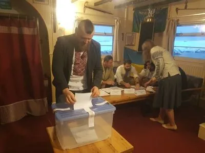 На станції "Академік Вернадський" завершилося голосування