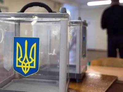 В одну из больниц Киева на сто избирателей привезли более 400 бюллетеней
