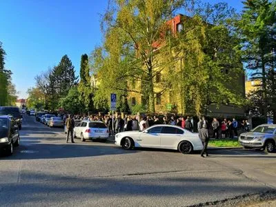 В Праге очереди из желающих проголосовать