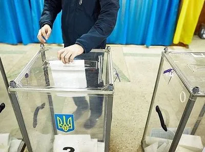 В Киеве все избирательные участки открылись вовремя