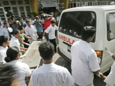 При взрывах на Шри-Ланке погибли не менее 20 человек
