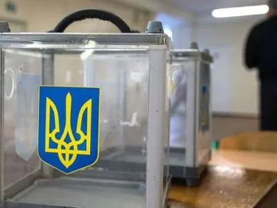 В Україні 13 областей досі не порахували голоси виборців