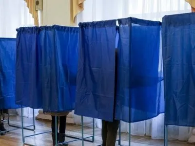 ЦВК вже прийняла протоколи про підсумки виборів з 11 округів
