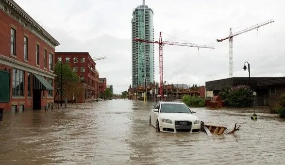 У результаті негоди в Канаді затоплено понад тисячу будинків