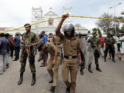 Теракти на Шрі-Ланці: кількість підозрюваних зросла до 13 осіб, при затриманні - є загиблі