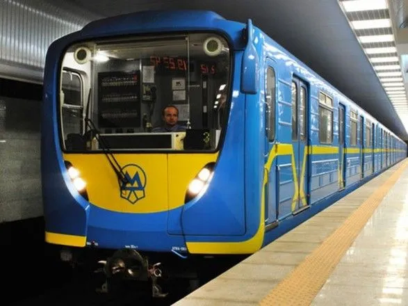 В ночь на Пасху столичное метро будет работать на час дольше