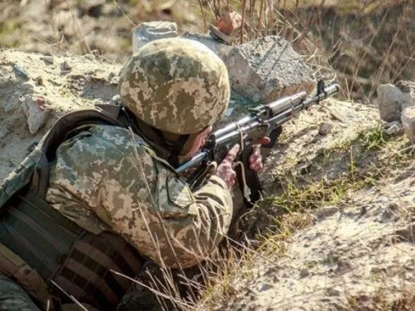 ООС: боевики совершили 10 обстрелов позиций украинских военных