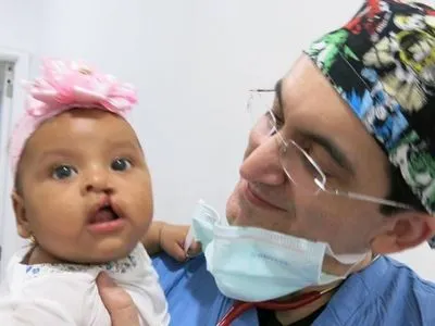 Хирурги из Киева и США бесплатно прооперируют детей с патологией &quot;заячья губа&quot; - КГГА