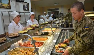 У Нацгвардії виявлені махінації на закупівлі харчування для військових