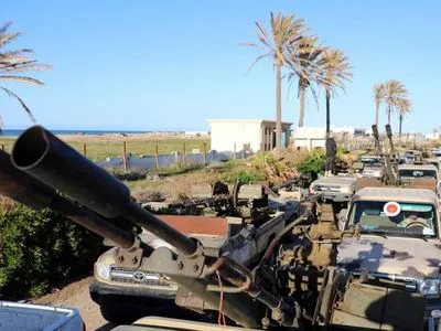 Армия Хафтара атаковала правительственные войска у Триполи