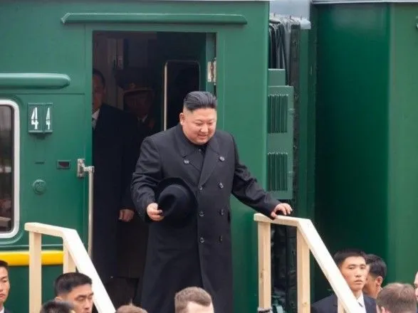 Ким Чен Ын прибыл в РФ и назвал приезд "первым шагом" перед будущими визитами