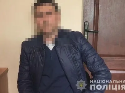 Мужчину задержали за кражу 800 тыс. грн из авто бизнесвумен