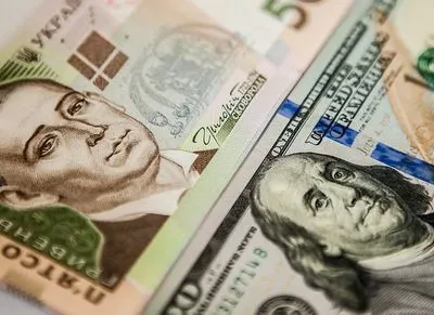 Чиста купівля НБУ валюти з початку року сягнула 900 млн доларів