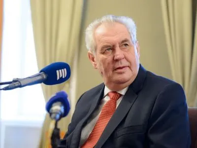 Президент Чехії знову звинуватив чинну українську владу "за відсутність миру на Донбасі"