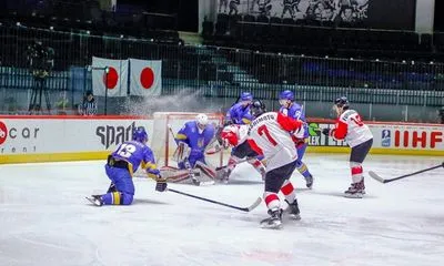 Збірна України зазнала мінімальної поразки на старті ЧС з хокею