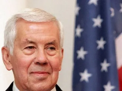 Помер екс-сенатор США, що вплинув на ядерне роззброєння України