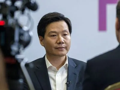 Гендиректор Xiaomi проспорив 1 млрд юанів