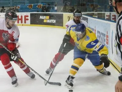 Хоккеисты сборной Украины проиграли второй матч на ЧМ в Эстонии