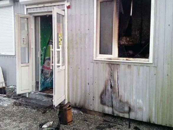 У Дніпропетровській області загорівся продуктовий магазин