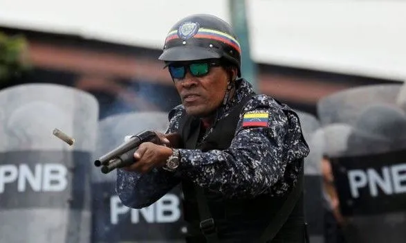 Кількість постраждалих в ході протестів в Каракасі досягла 50 осіб