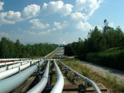 Поставки чистой нефти из России в Словакию через Украину будут восстановлены с середины мая