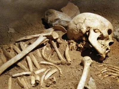 На берегу реки в Винницкой области нашли человеческий скелет