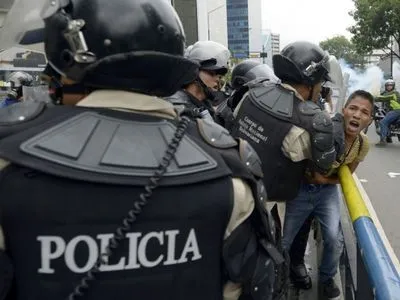 Протесты в Венесуэле: число задержанных увеличилось до 83