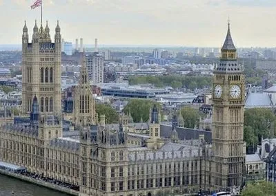 Британский парламент объявил "чрезвычайную экологическую ситуацию"