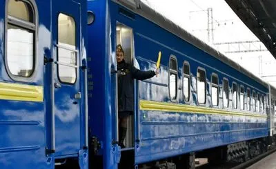 "Укрзалізниця" призначила додатковий швидкісний поїзд з Києва до Львова